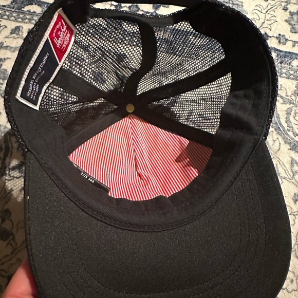 Herschel Supply Company Black Kids Hat - Picture 2 of 4
